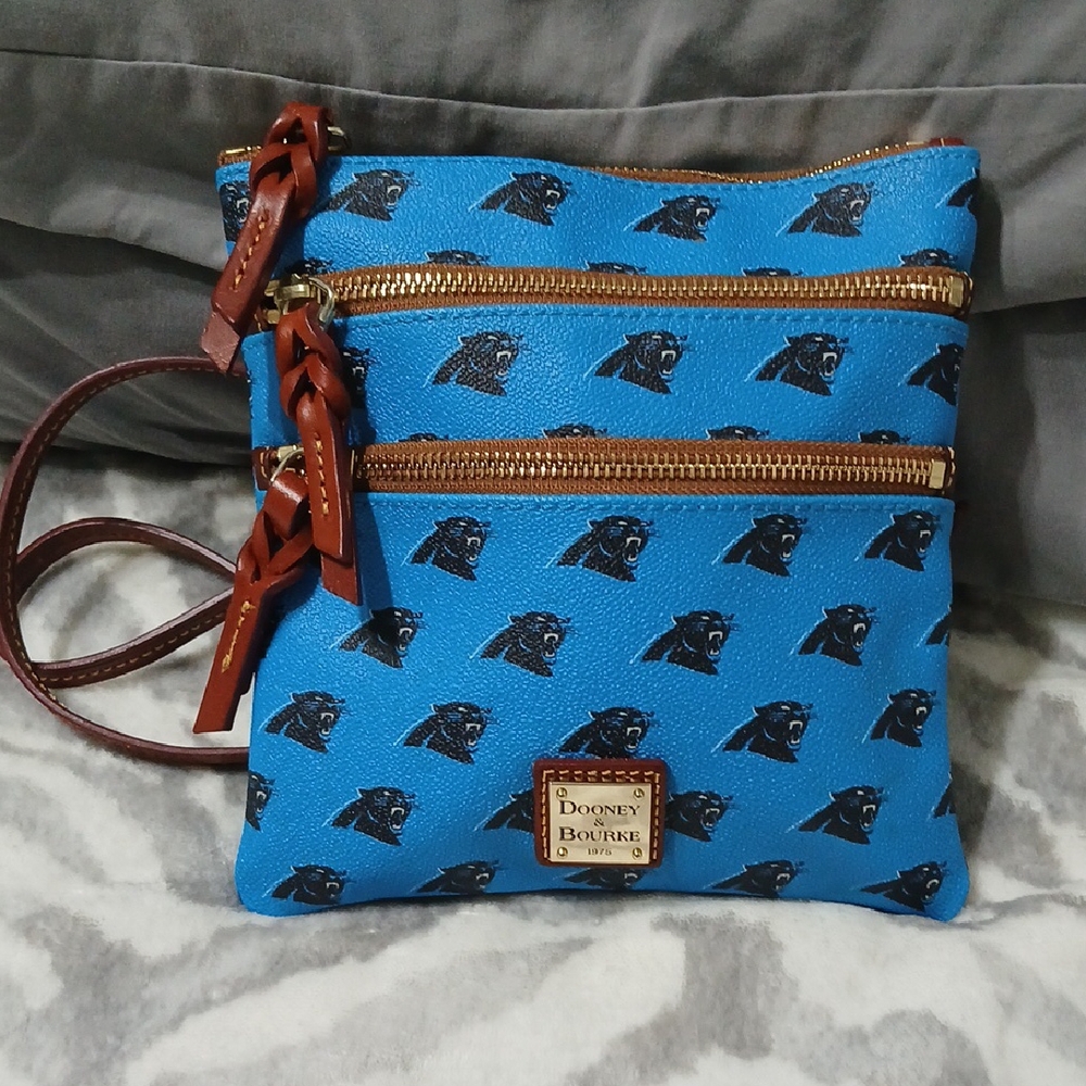 Dooney & Bourke